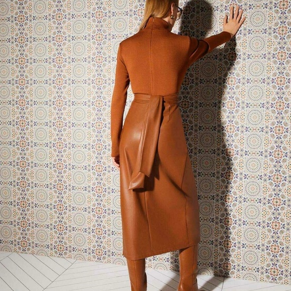 Nocturne Ruched Dress Light Brown Sz 42 US Sz 10 - Picture 7 of 9